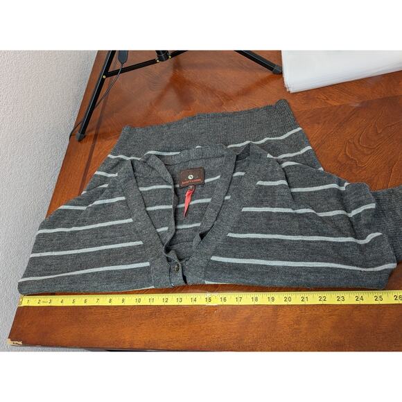 Heartloom Button Cardigan M Gray White Striped Boyfriend Ribbed Cutout Everyday - Picture 5 of 9